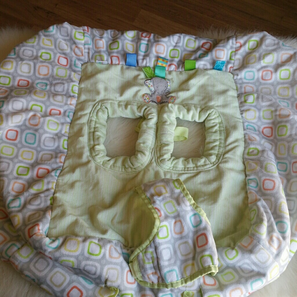 Kids II Nursing cover